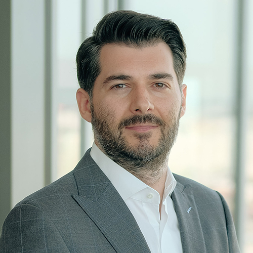 Adrian Teampău, Director, Taxe Indirecte și Economie Circulară Del