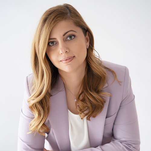 Antonia Stănică, Client Service Director AHA Moments